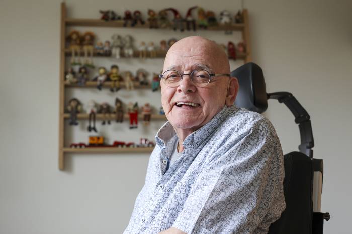Dhr van der Zalm heeft dagelijks last van zenuwpijn