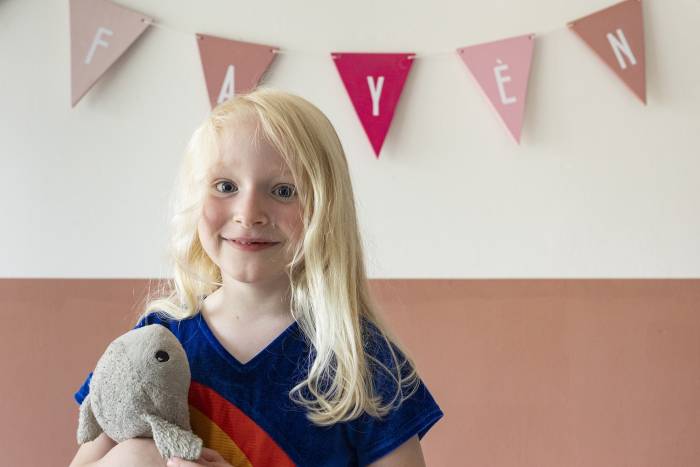 Fayèn werd geopereerd aan haar ogen