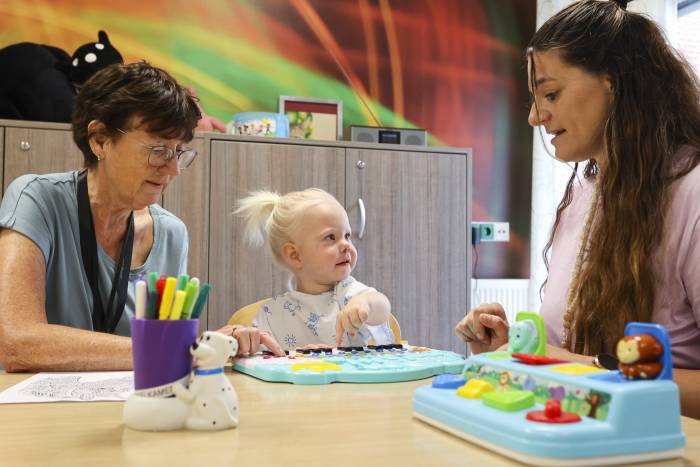 Charlie met Gerlanda en Anita 